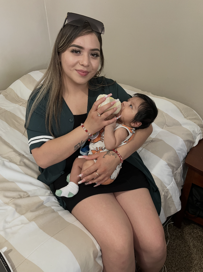 Jennifer Ramirez holding baby Joriel