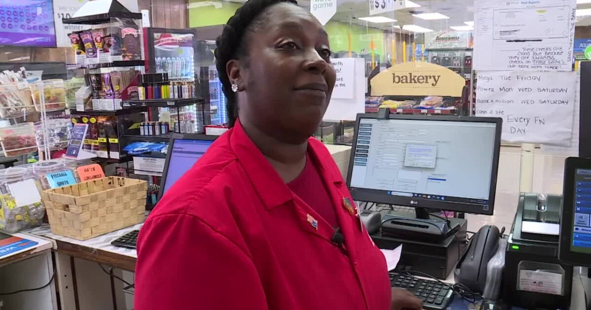Virginia clerks 'busy, busy, busy' as Powerball jackpot tops $1 billion - Vimarsana News