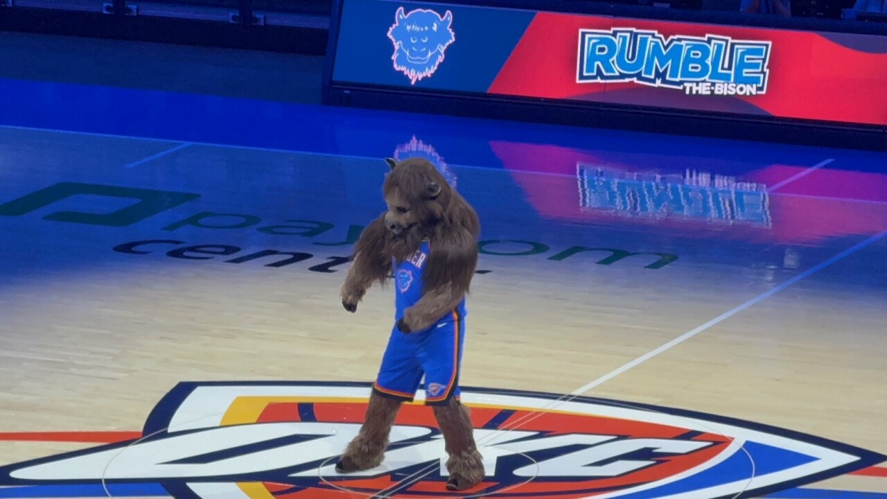 LIVE BLOG: Thunder take on Spurs in Game 4 of the WSC
