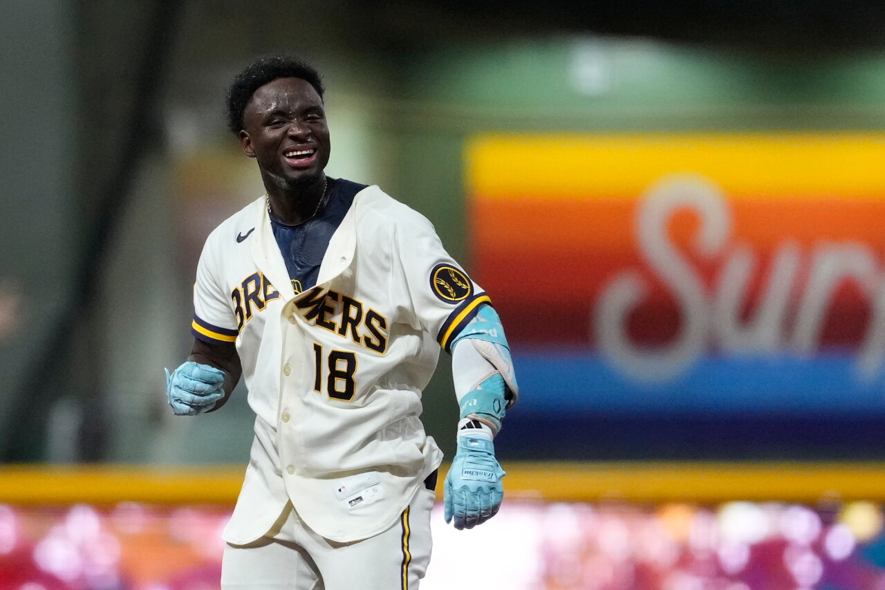 Cubs Brewers Baseball