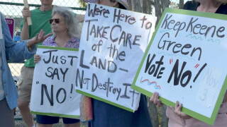Clearwater neighbors are speaking out against a proposal that would convert The Landings golf course into a multi-use recreation center.
