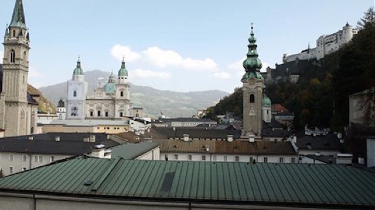 US toddler takes midnight tour of Austria