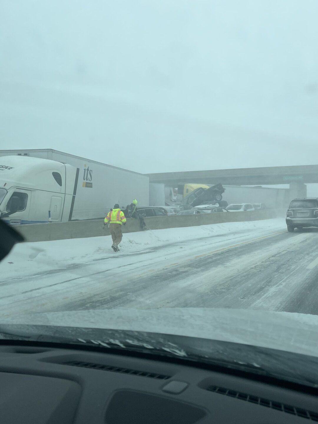 OHIO TURNPIKE 2 PILEUP CREDIT MIKE WALDRON TWITTER @MIKEWALDRON115.jpg
