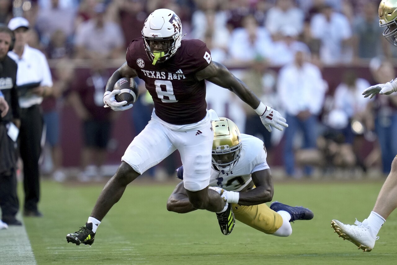 Le'Veon Moss
Jaylen Sneed