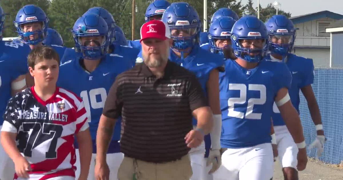 Emmett High showcases new football field in seasonopening victory