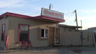 Sonny's.png
