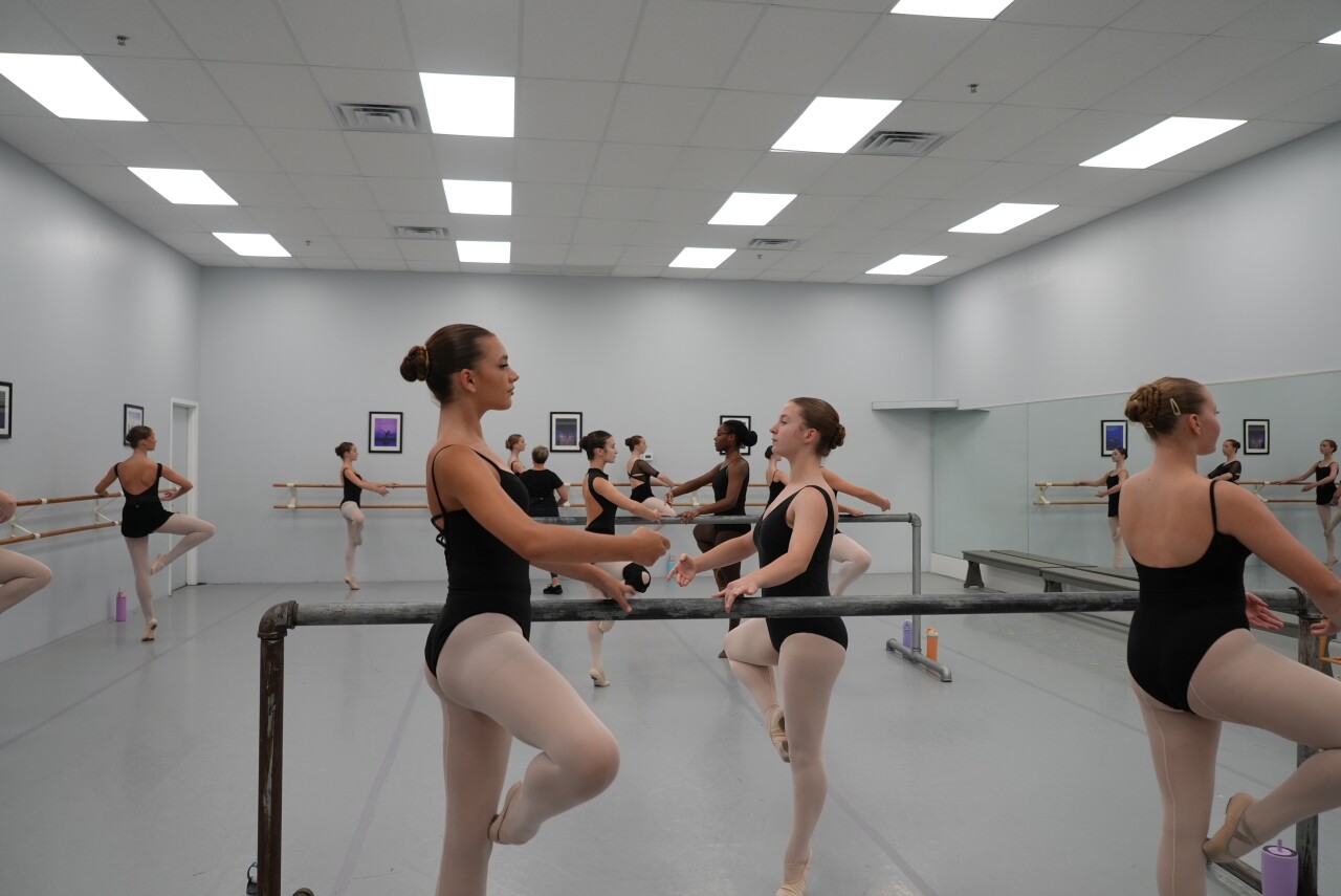 Ballet Chesapeake dancers rehearshing