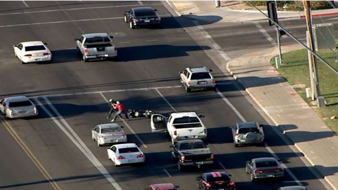 PHOTOS: Police draw guns in East Valley chase