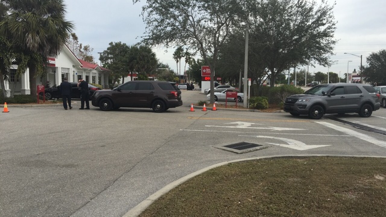Cape Coral bank robbed Monday morning