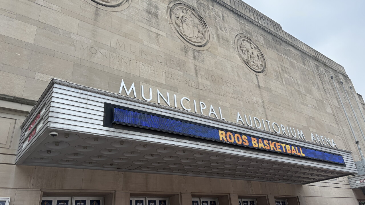 Municipal Auditorium Kansas City Roos men's basketball 2
