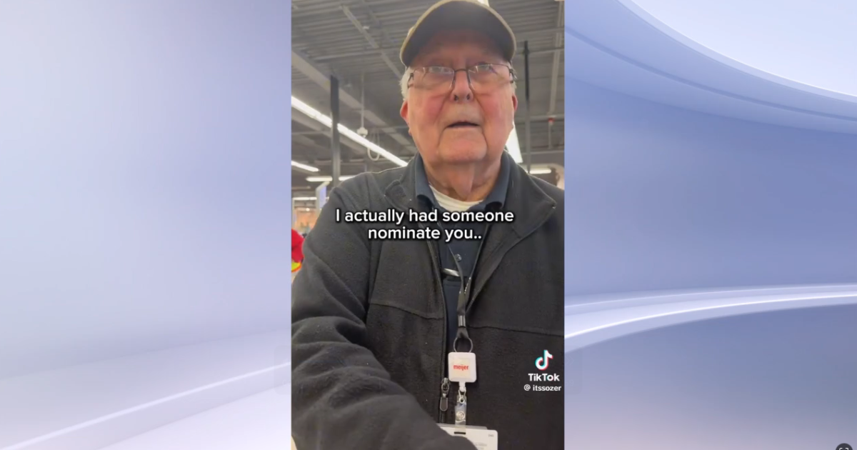 Image for 88-year-old veteran becomes social media sensation as thousands rally to help him retire