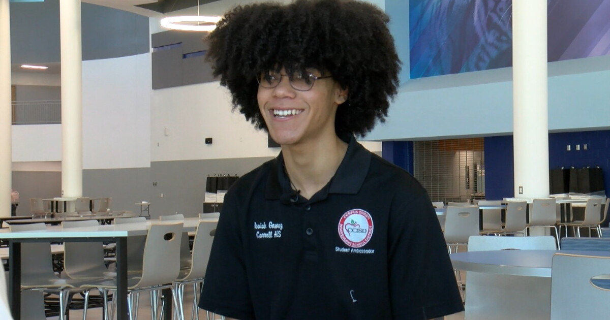 Mary Carroll High School celebrates first Black valedictorian - Vimarsana News