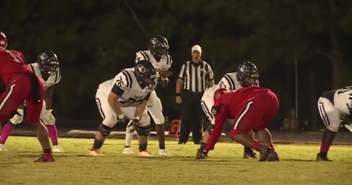 Dinwiddie takes a big jump in high school football poll
