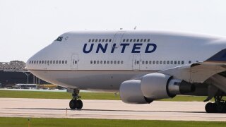 United Airlines plane