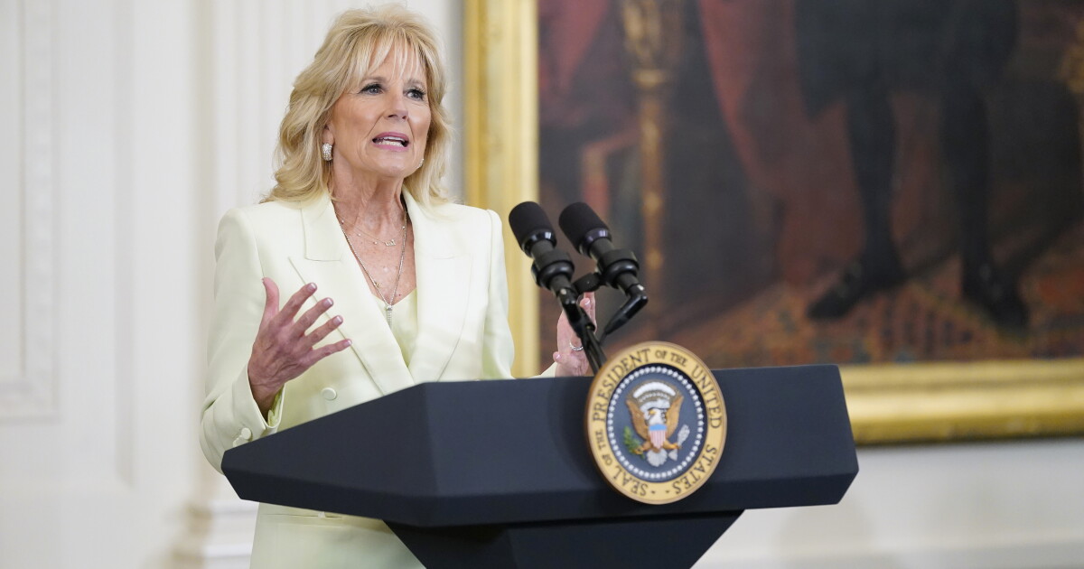 VIDEO: Jill Biden visits Mesa Community College to talk about jobs ...