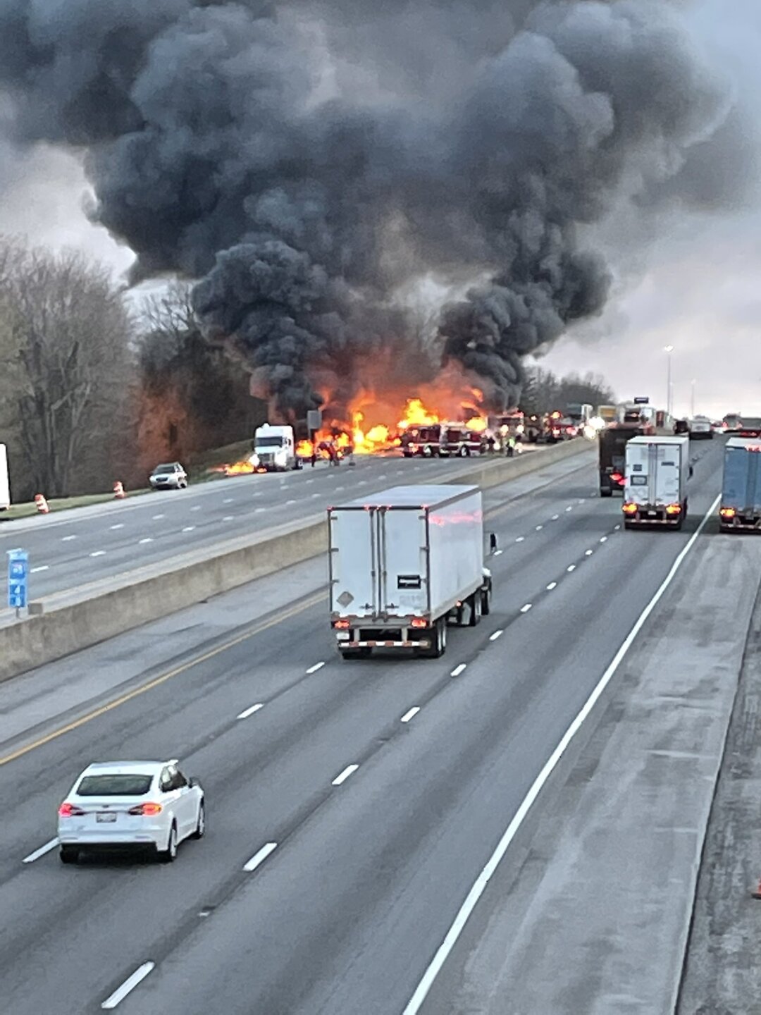 I-65 South Kentucky Crash 1.jpg