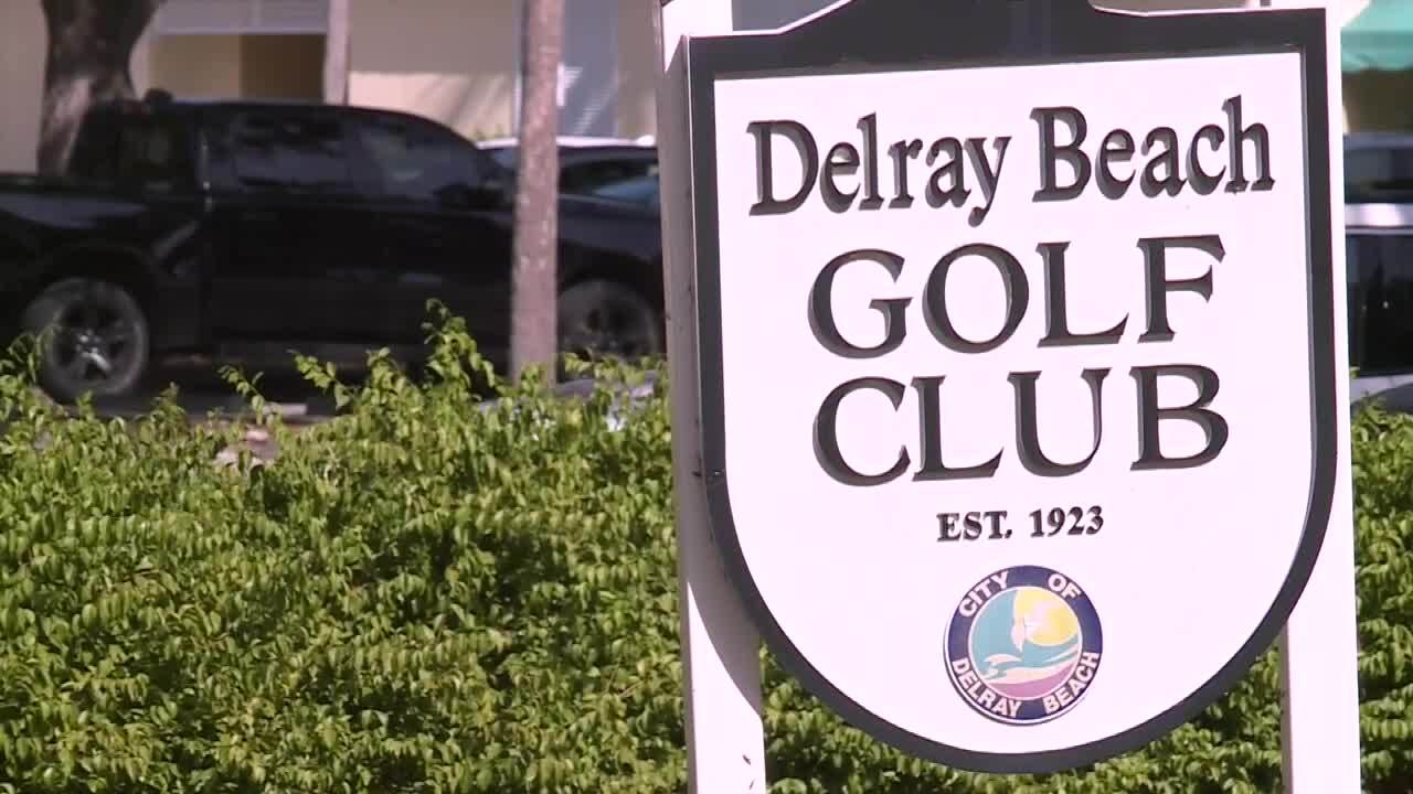 'Delray Beach Golf Club Est. 1923' sign