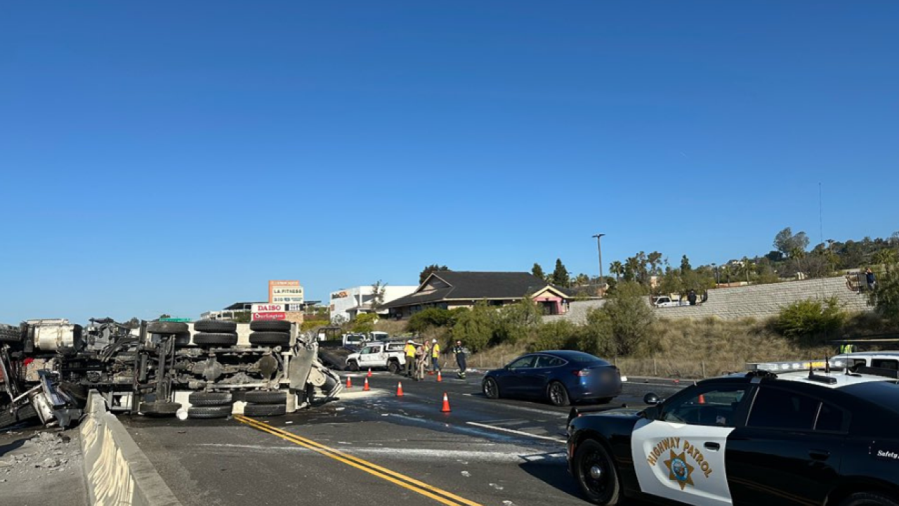 Service Rig Crash Crash involving big rig blocks SR-78 lanes in Oceanside