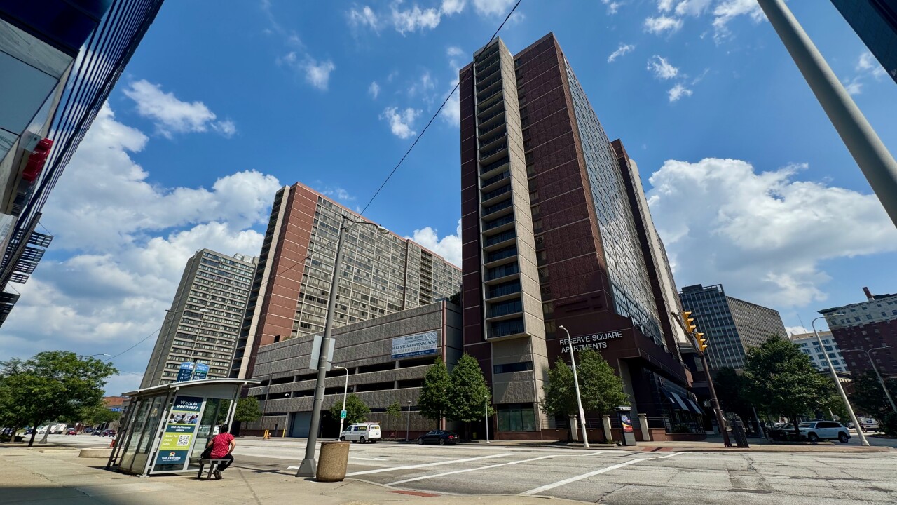 A lender is foreclosing on the massive Reserve Square apartment complex in Downtown Cleveland. The property, off East 12th Street, also includes retail, offices and a large parking garage.