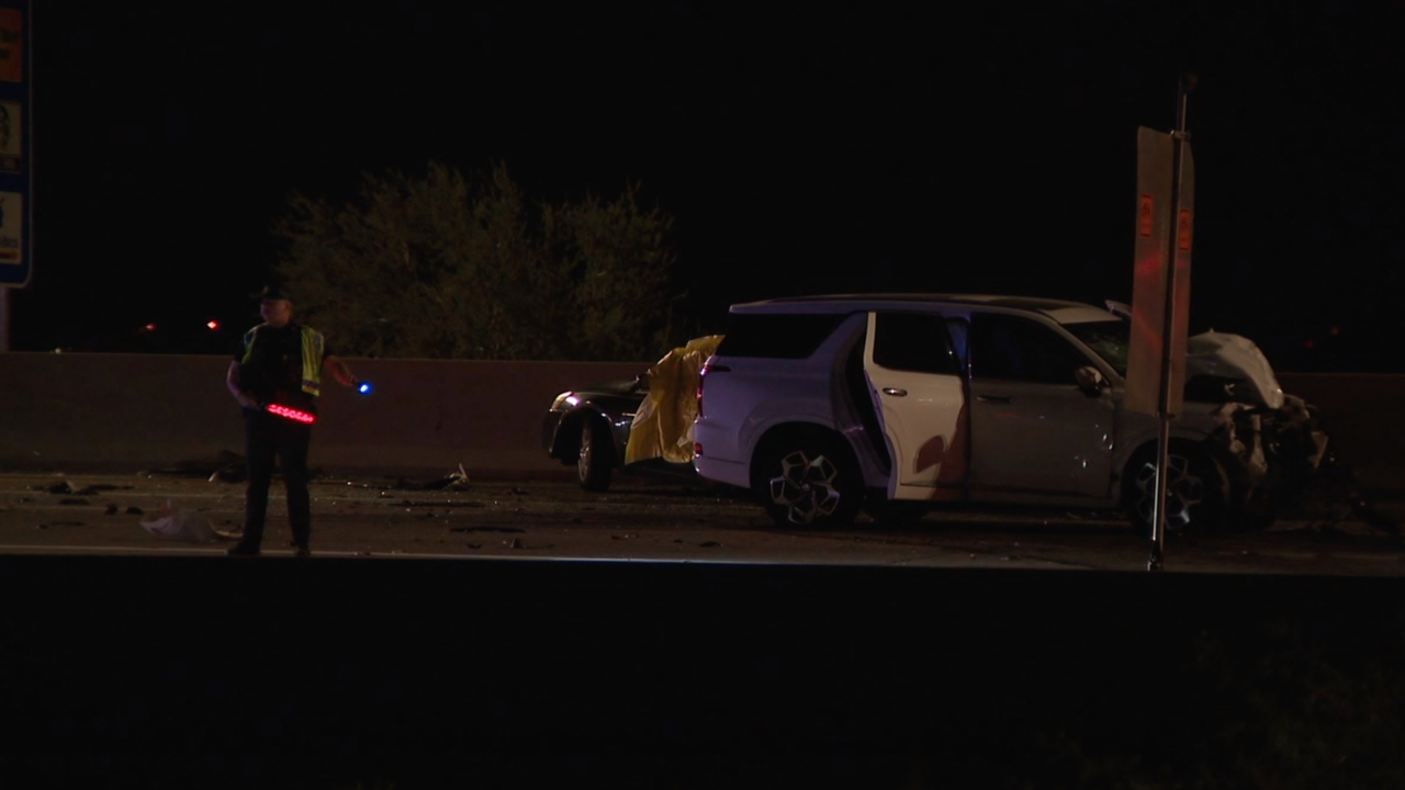 Deadly crash shuts down Loop 101 in Scottsdale