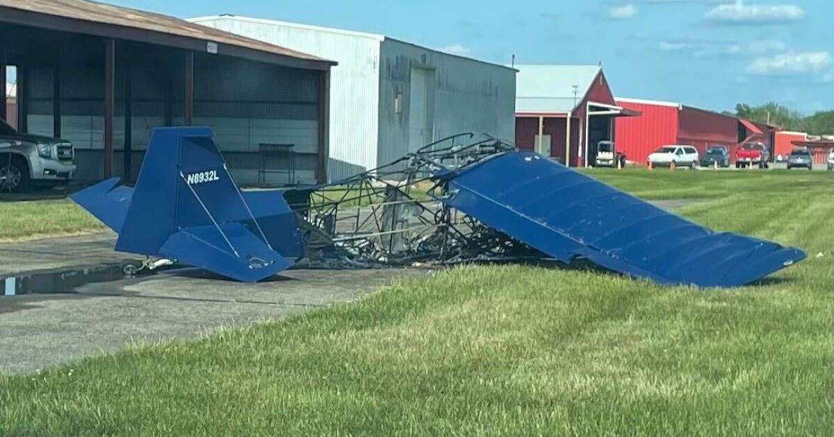 Pilot hospitalized after airplane crash at Gardner Municipal Airport