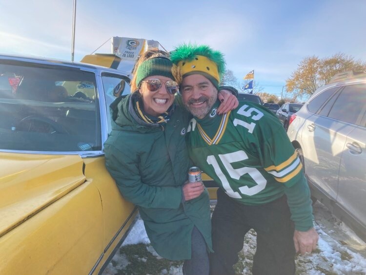 'I want Rodgers to win': Packers fans react as Rodgers return to Lambeau field