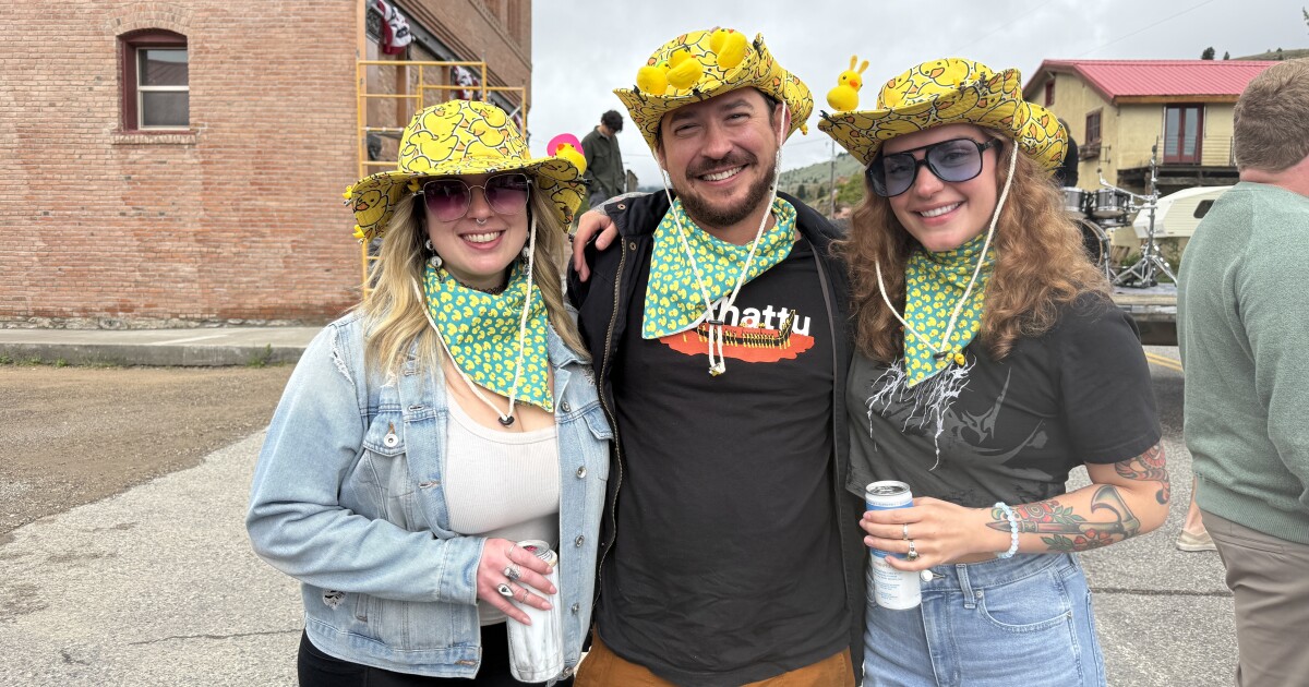 Pony Bar holds annual rubber duck race