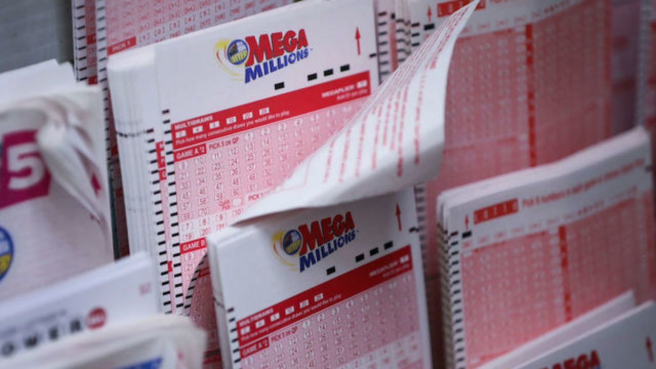 Mega Millions jackpot soars to $600 million
