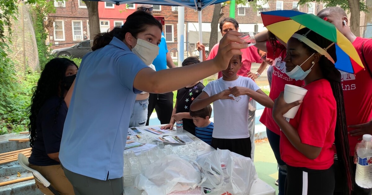 Hispanic Access Foundation helps with professional, academic opportunities