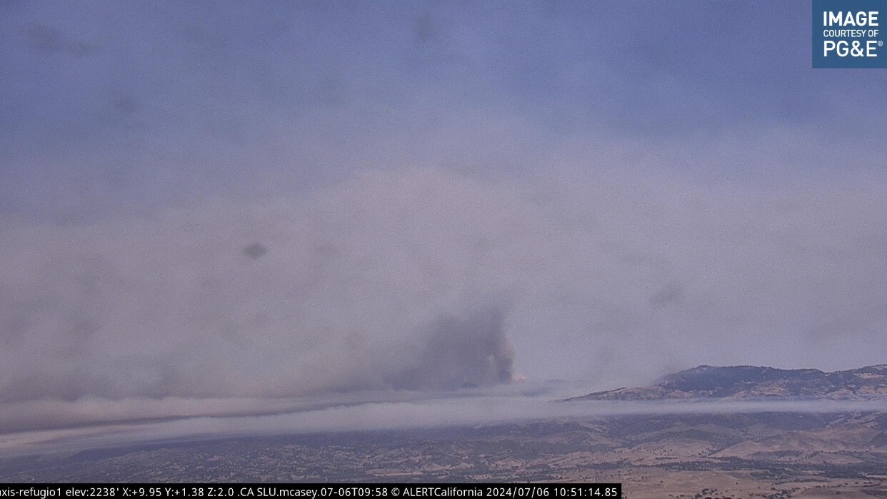 lake fire smoke plume day 2.jpg