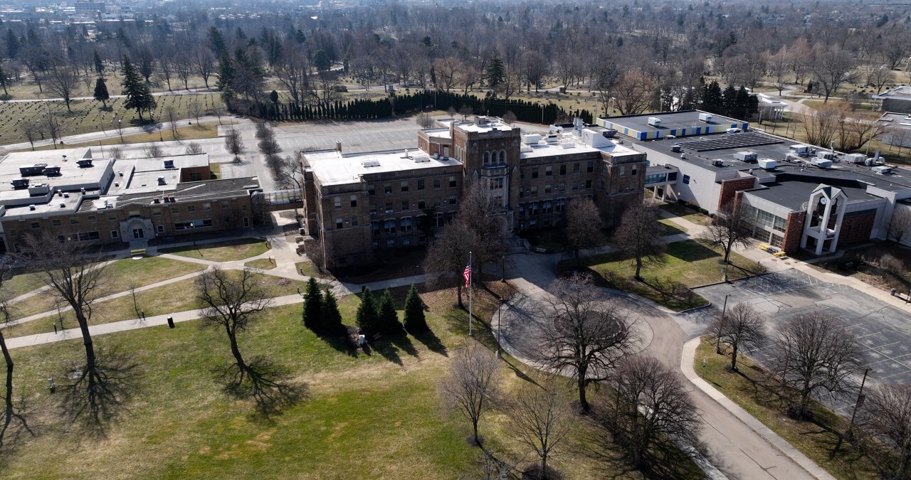 MEDAILLECAMPUS DRONE.jpg