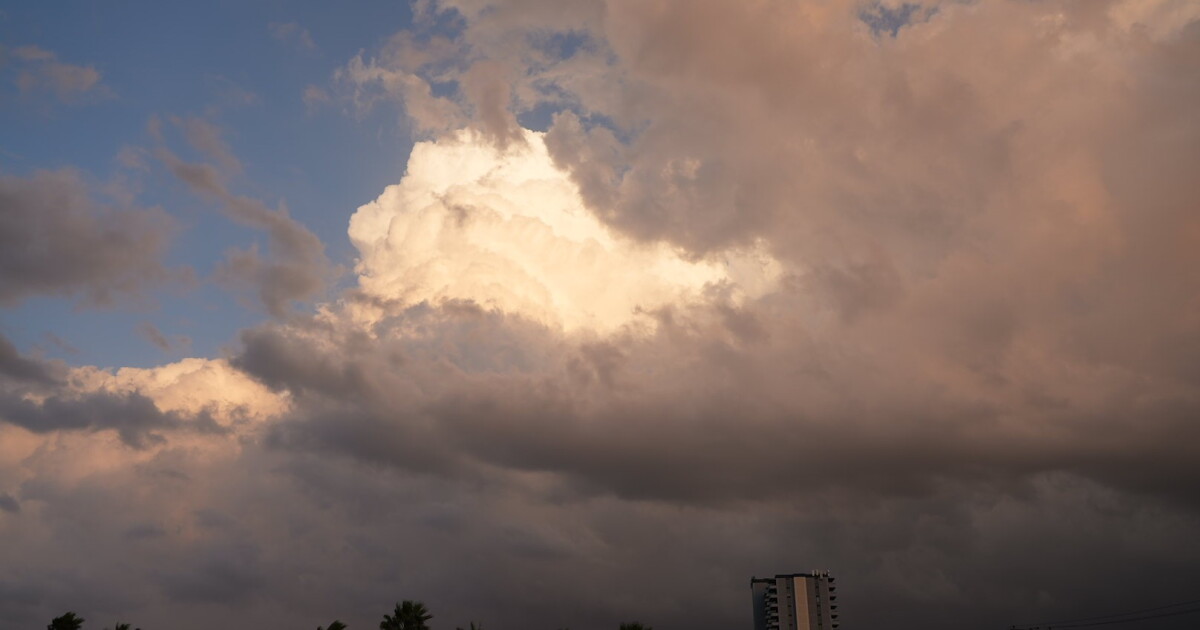 A very windy, warm day gives way to isolated storms then high fire danger - Vimarsana News