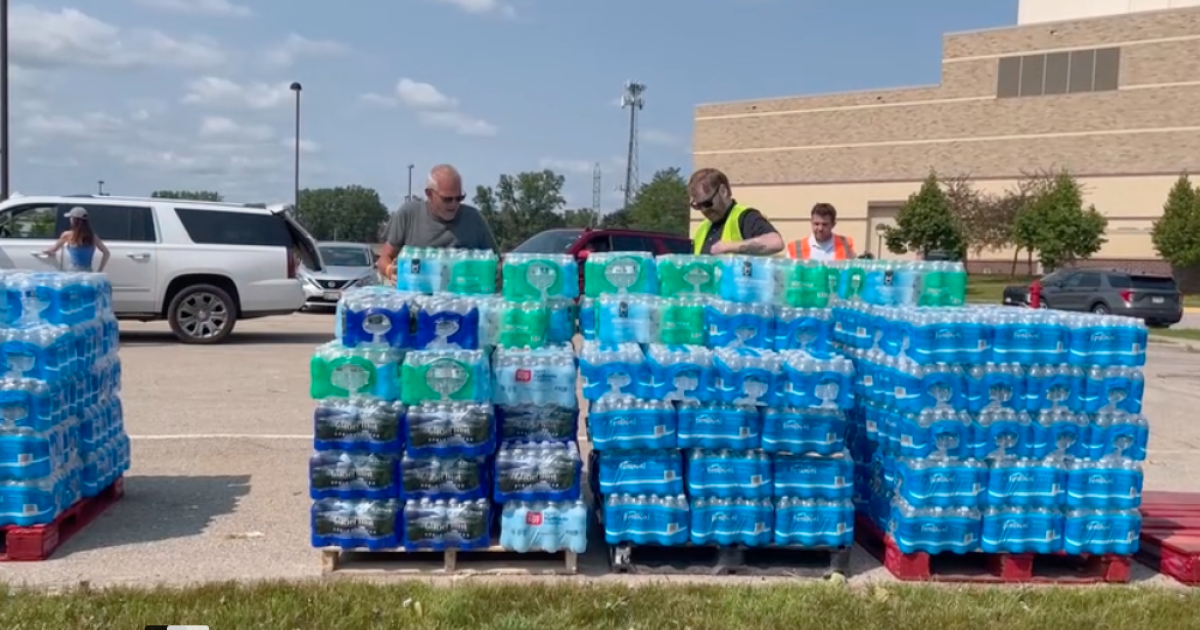 Volunteer Fox Cities leads recovery effort in Menasha as donations and volunteers pour in