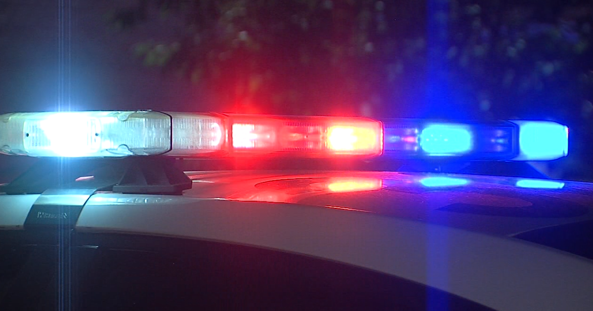 Indianapolis police investigating fatal southwest side crash