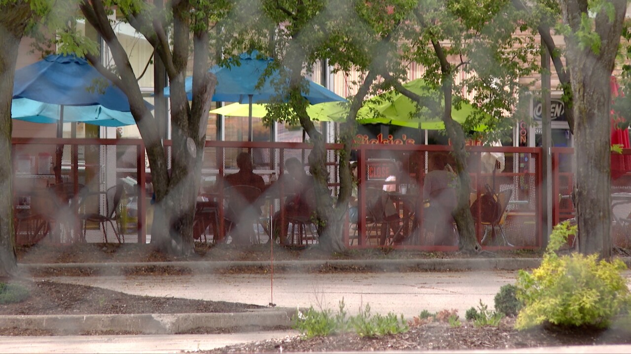 simple cafe patio fence.jpg