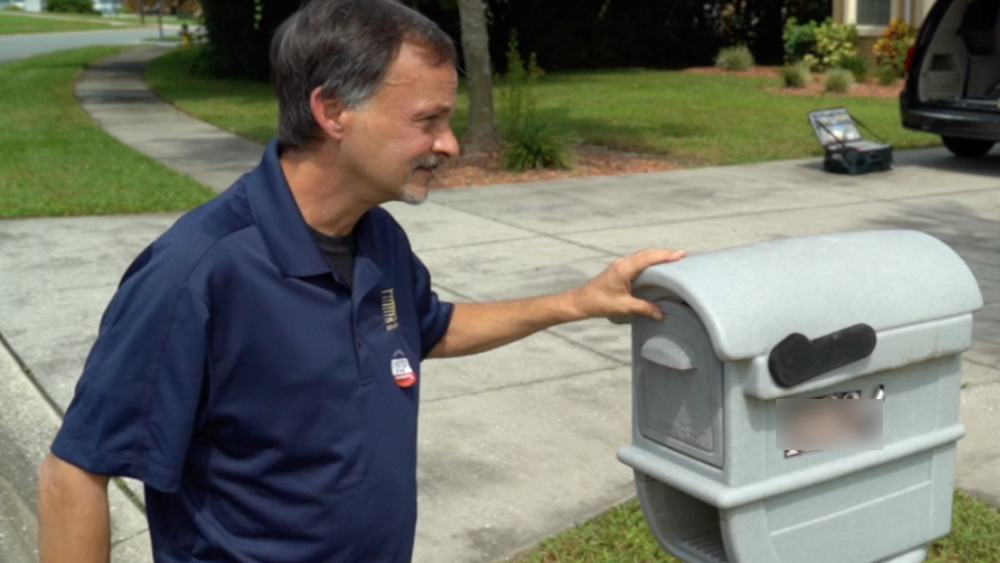david-gray-at-mailbox-cropped.png