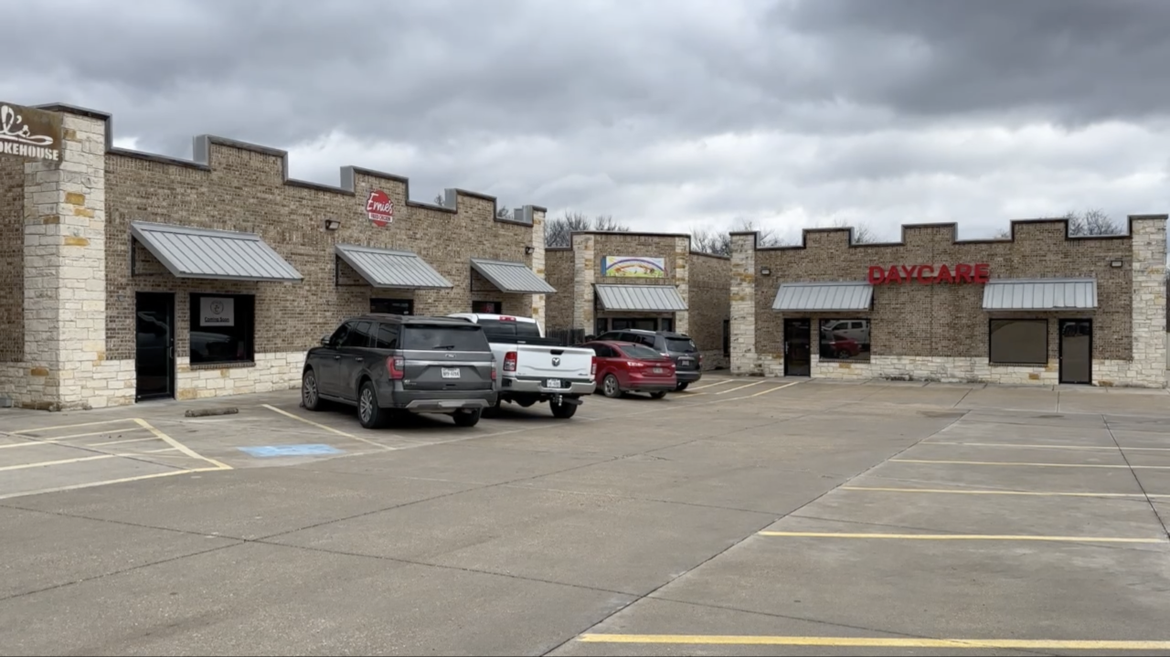Troy "shopping" center