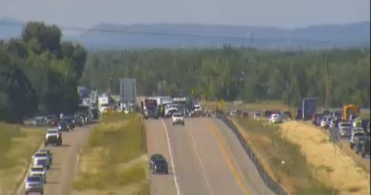 Crash shuts down Southbound I-25 south of Fountain Friday afternoon - Vimarsana News
