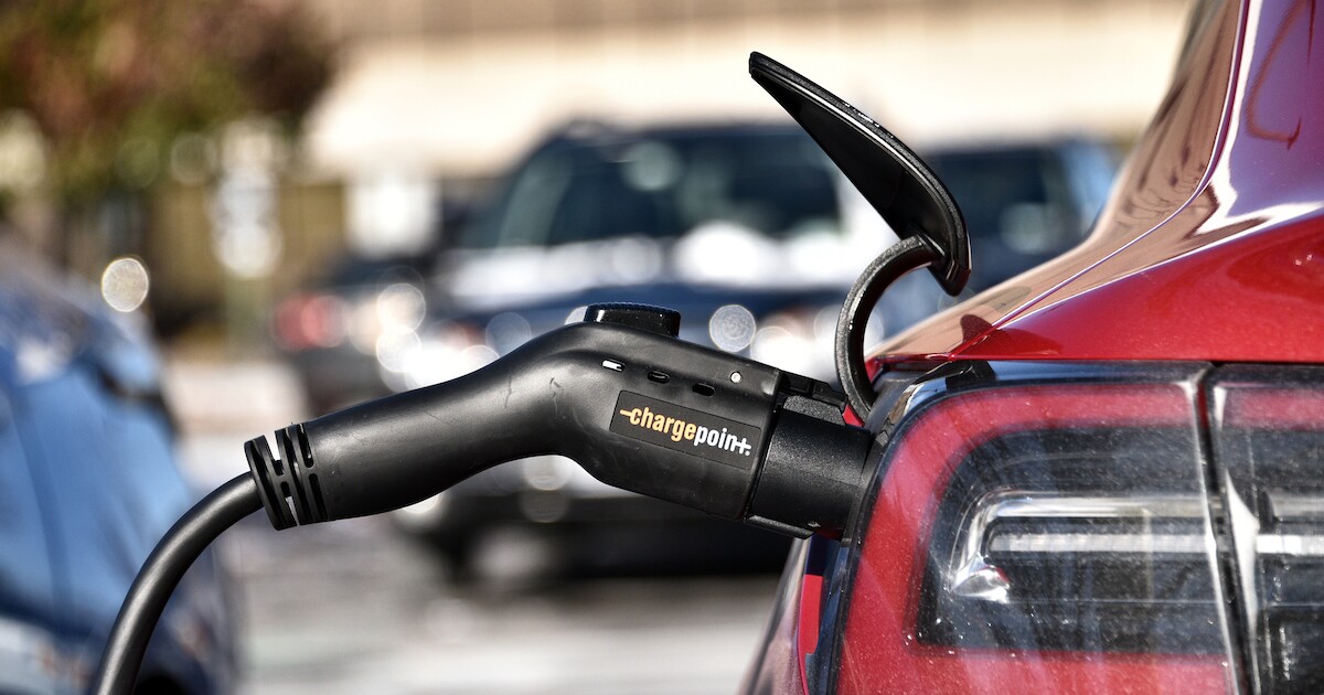 Arizona to receive 76 million from feds to expand EV charging network