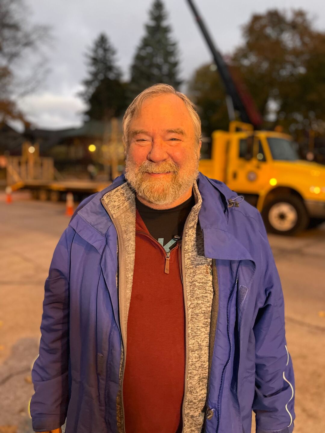 Neighbors say goodbye to communtiy staple