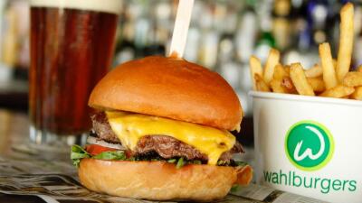 Wahlburgers