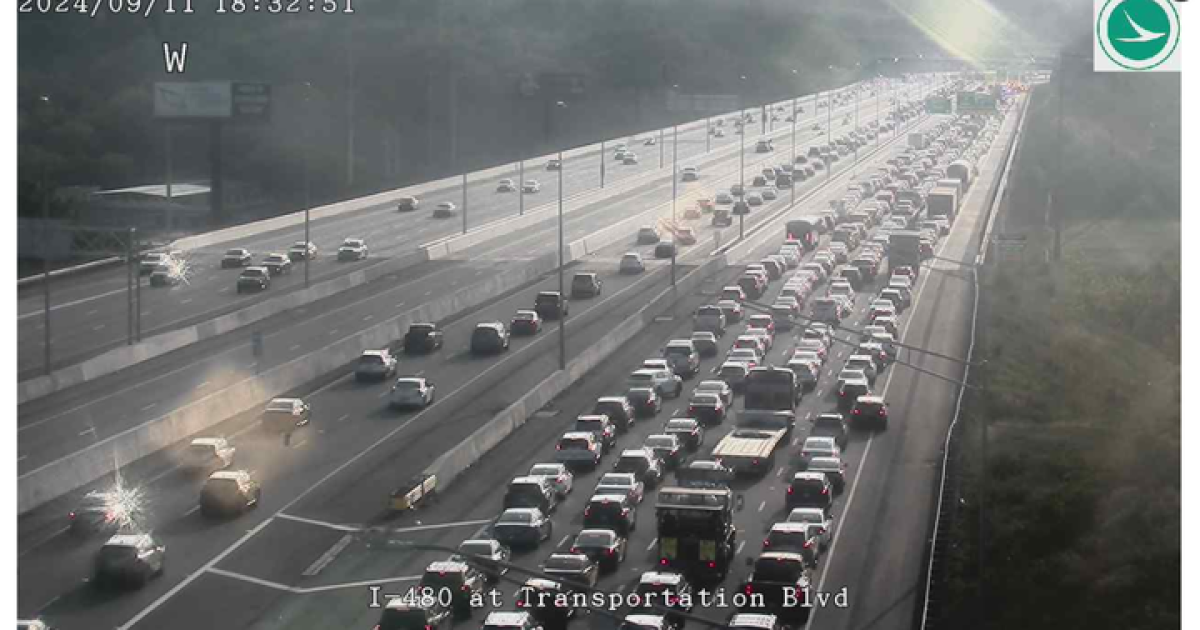 3 right lanes reopen on I-480 westbound at I-77 after crash