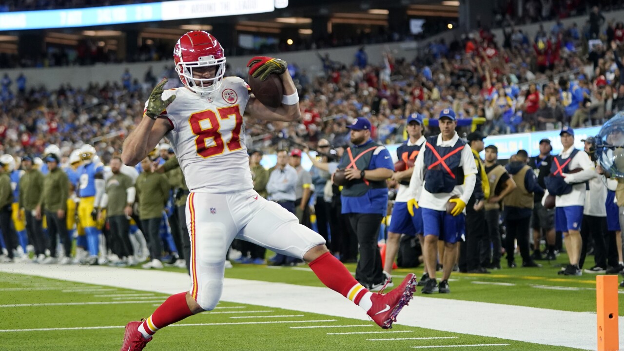 Chiefs TE Travis Kelce makes more NFL history with latest 100-yard game Chiefs TE Travis Kelce makes more NFL history with latest 100-yard game