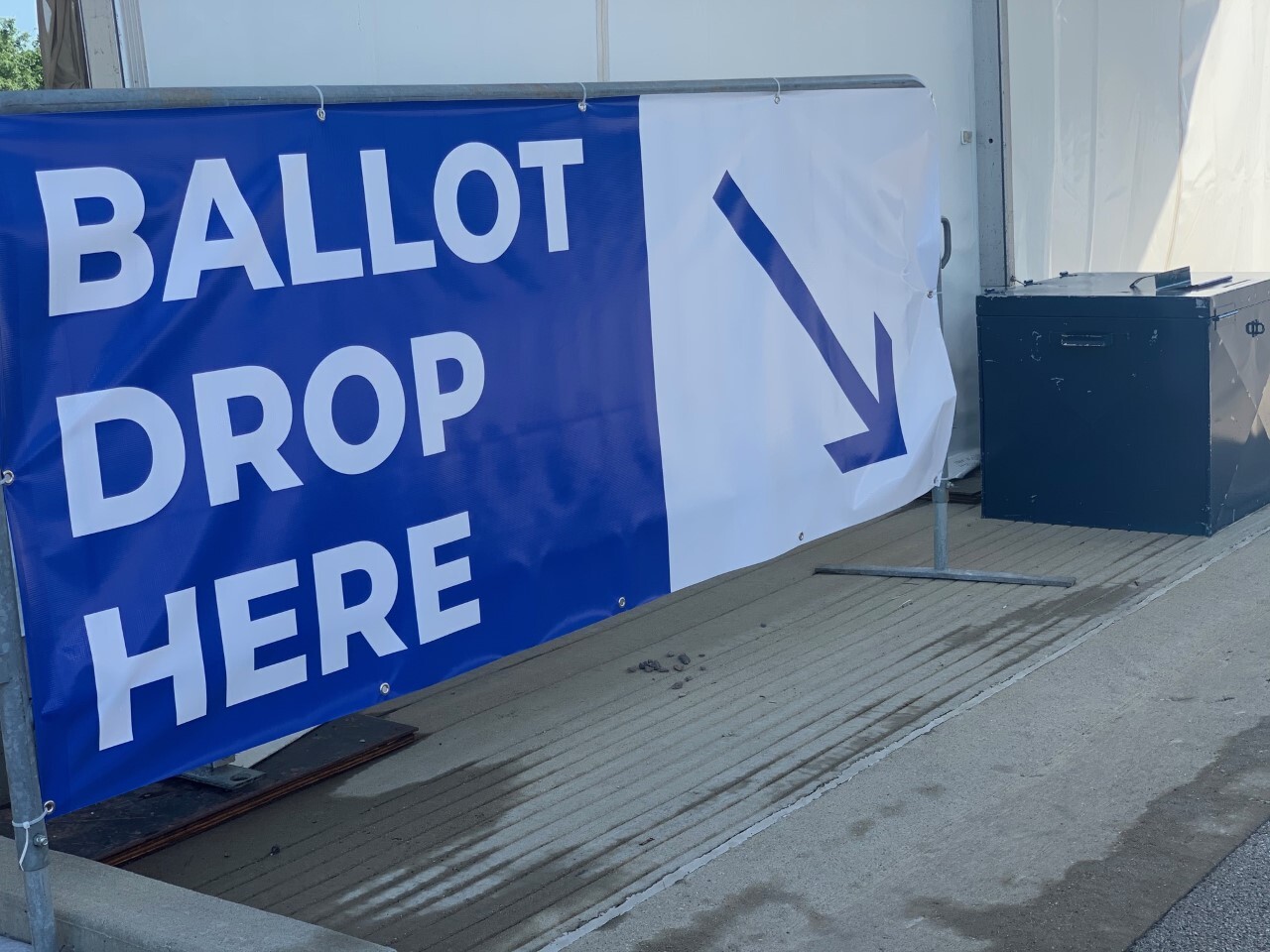 KrogerFieldVoting1.jpg