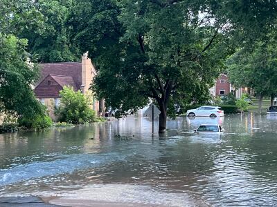 Adams and Philadelphia - Grand Rapids neighborhood flooded by water main break