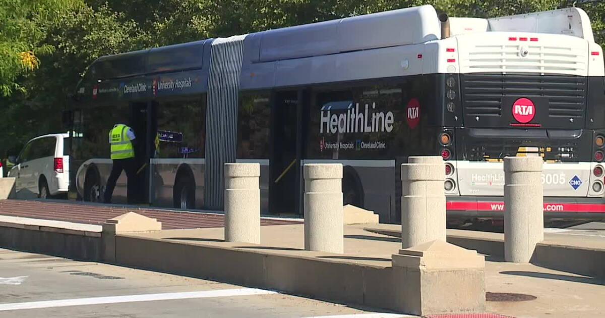 Man hospitalized after stabbing on RTA bus at Public Square; suspect in ...