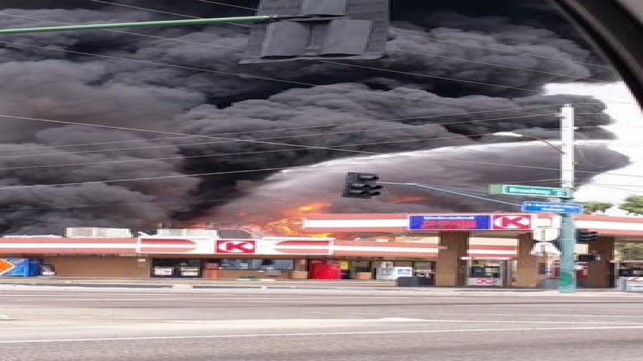 PHOTOS: Large fuel tank fire in Phoenix