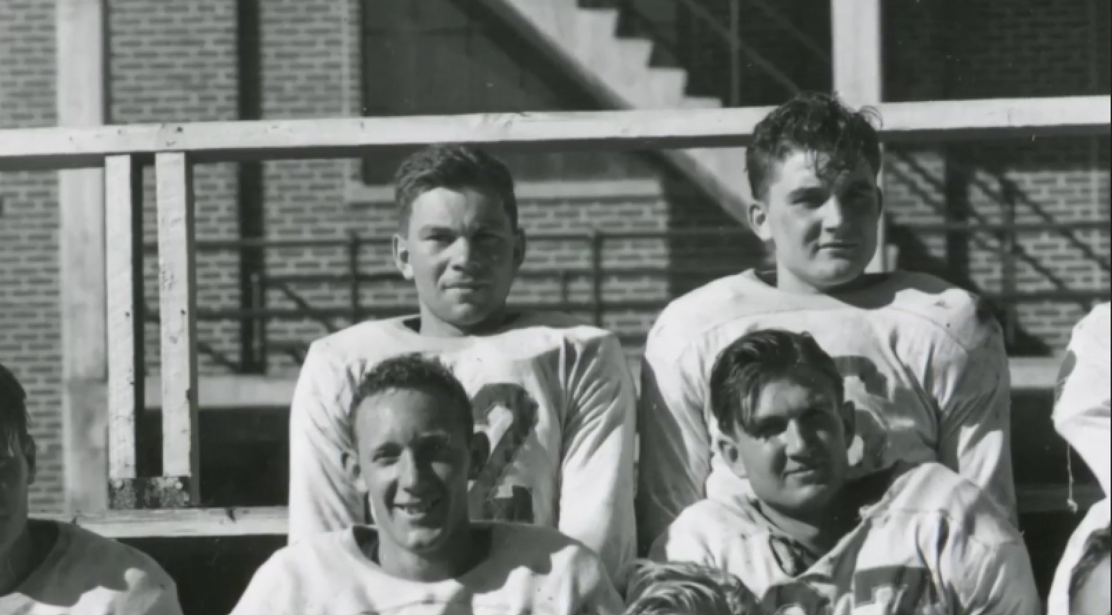 Wallis, former Bobcat and WW II veteran from Billings, dies at