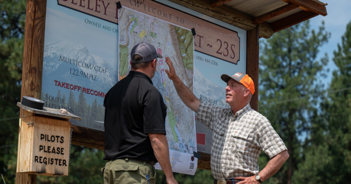 Governor Gianforte receives briefing and tour of the Colt Fire - Vimarsana News