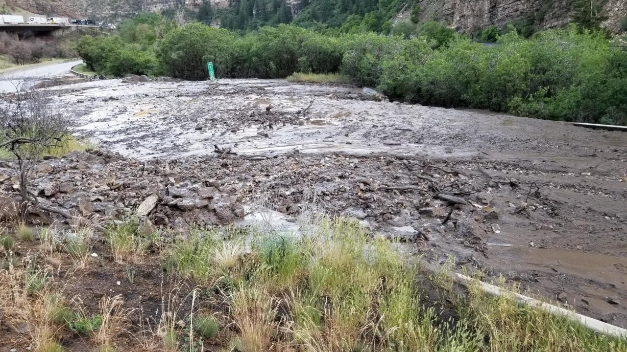 flash-flood-grizzly-creek.jpeg